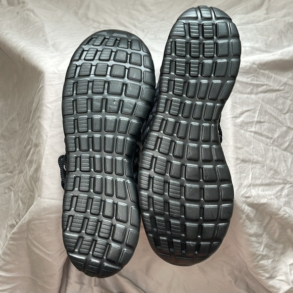 Adidas Men’s Shoes. Size: 12 - Picture 4 of 10